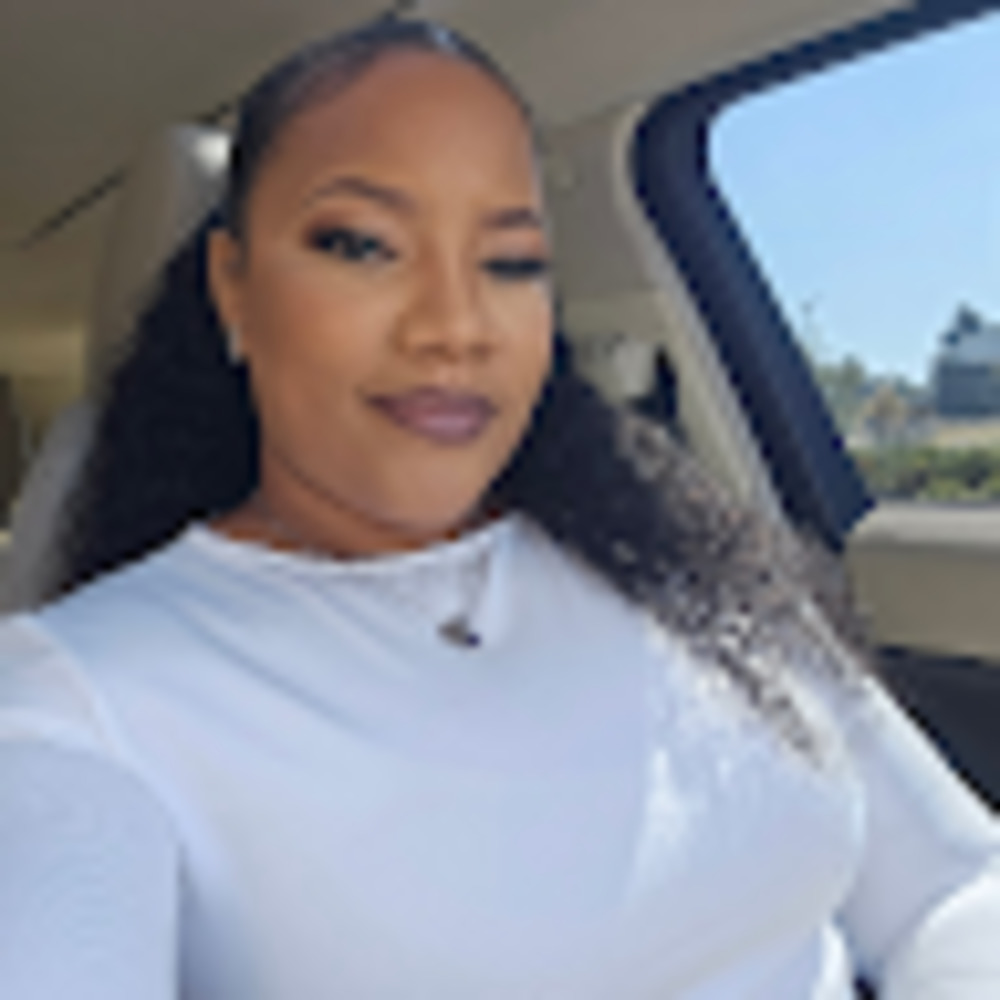 Meet your Posher, Sharice